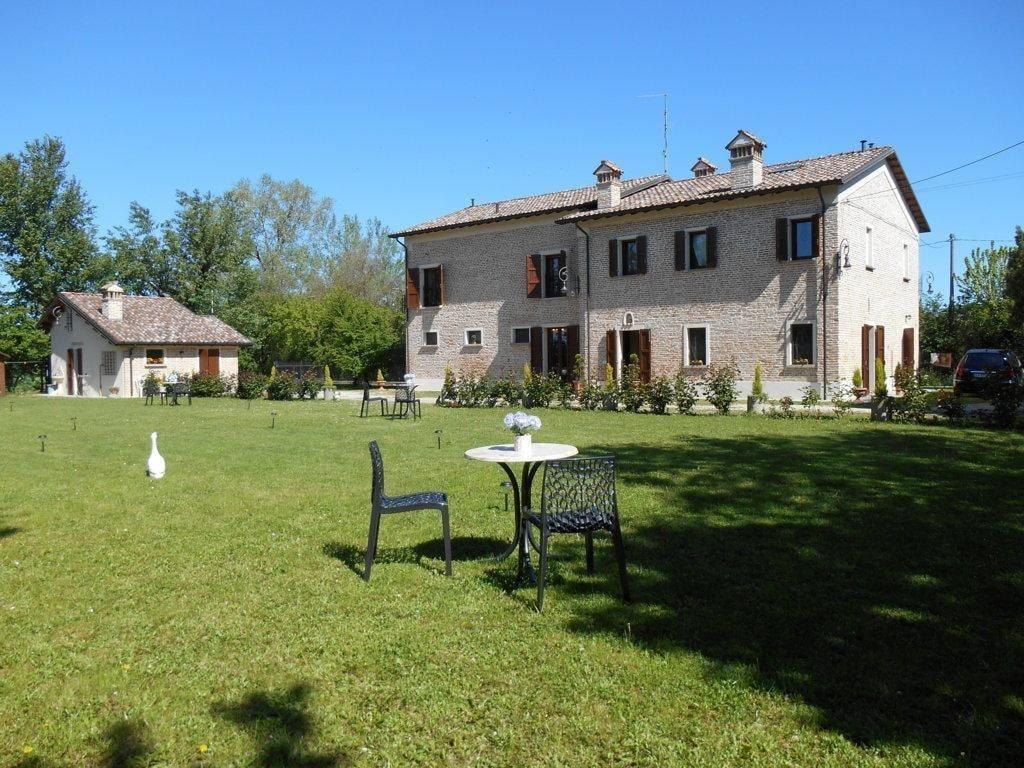 Varios Ca' Bianca B&B