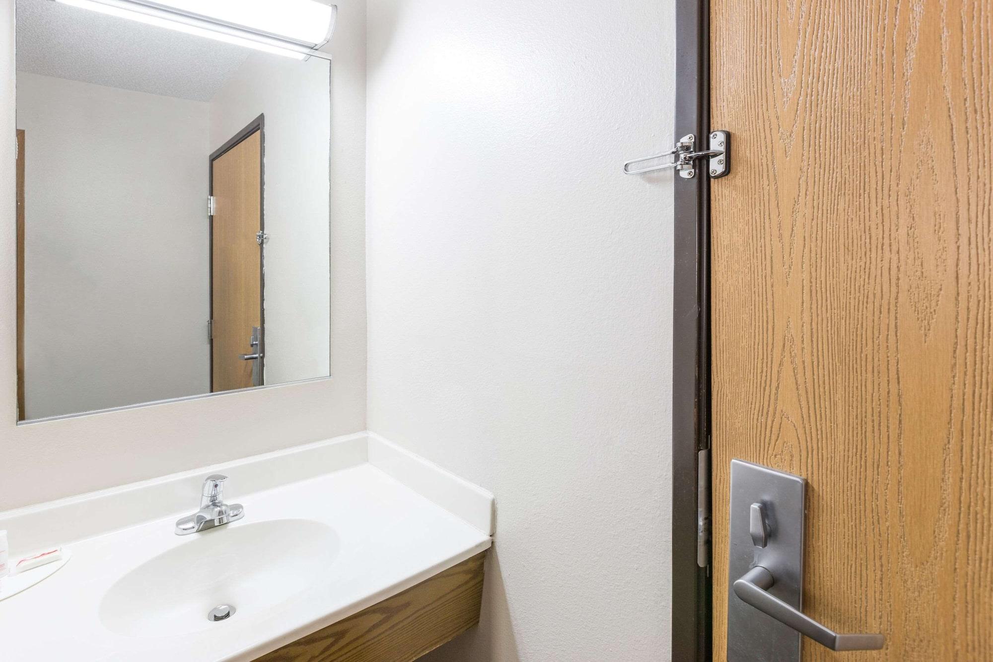 Equipamiento de Habitación Super 8 by Wyndham Osceola IA