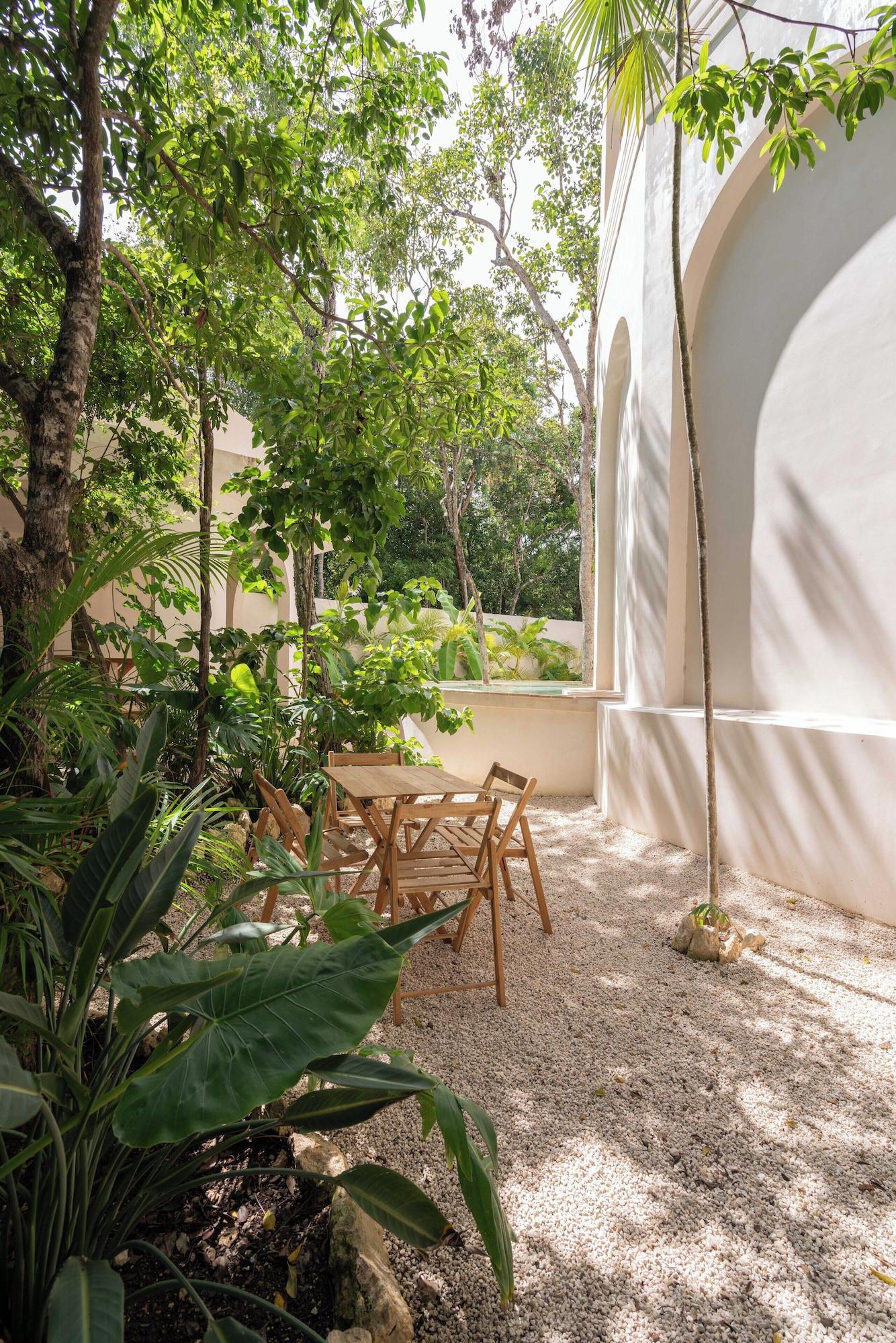Vista Exterior Anat Tantric Boutique Hotel
