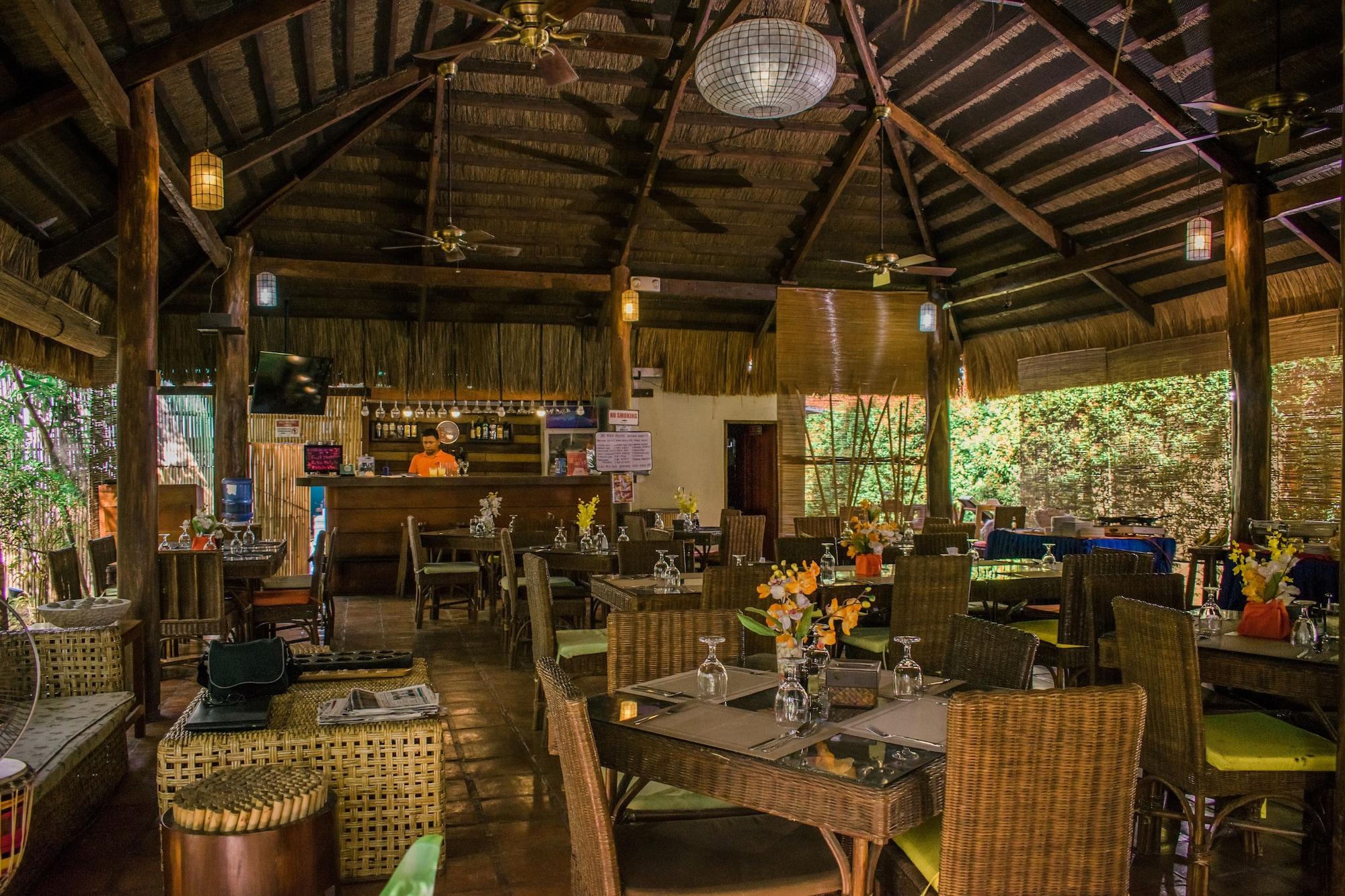 Restaurant Acacia Tree Garden Hotel