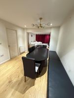 Alojamiento - Stylish 3 bedroom home near Legoland Windsor Castle London Heathrow & Near River