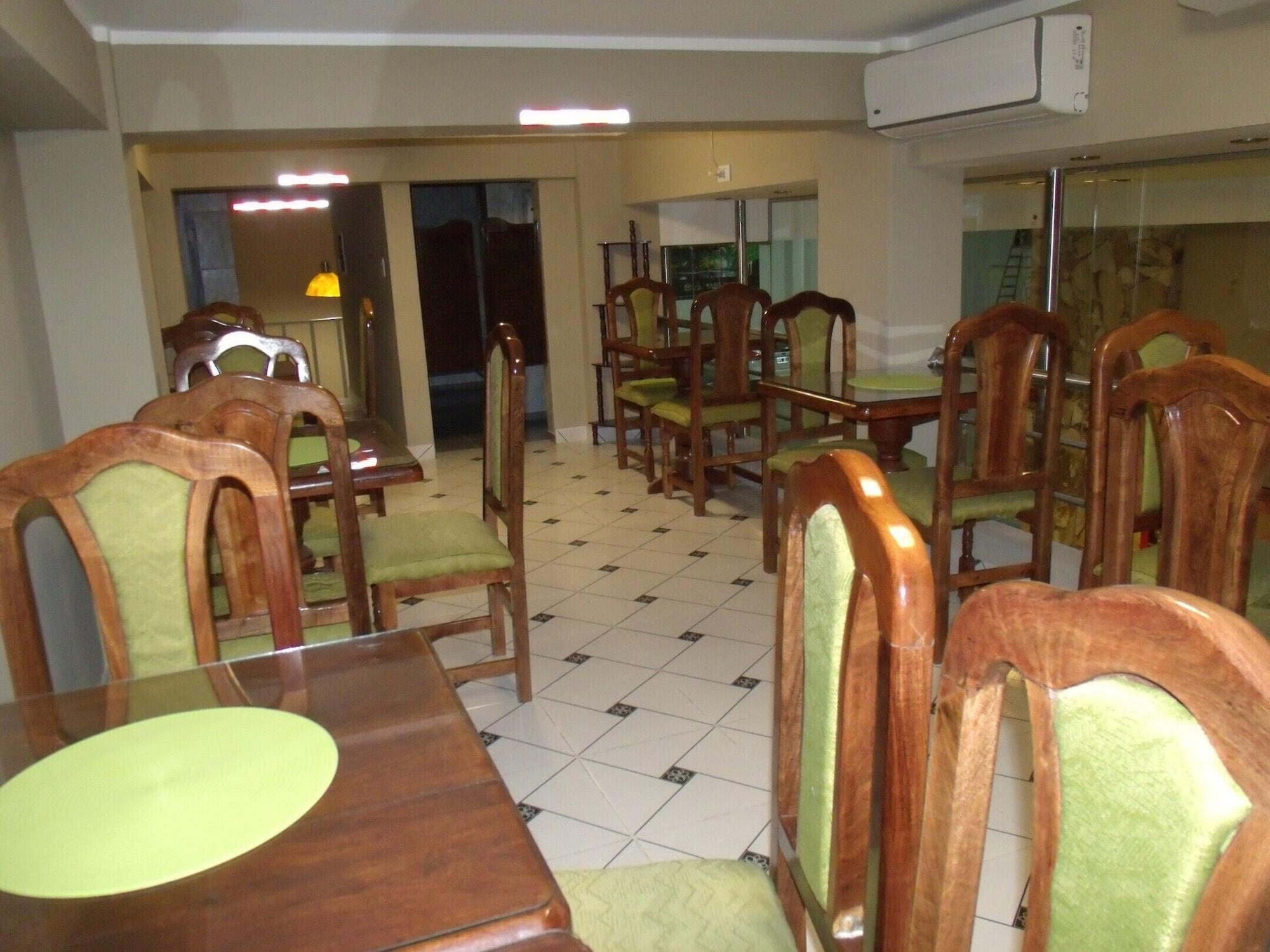 Bar/Salón Casa Magno