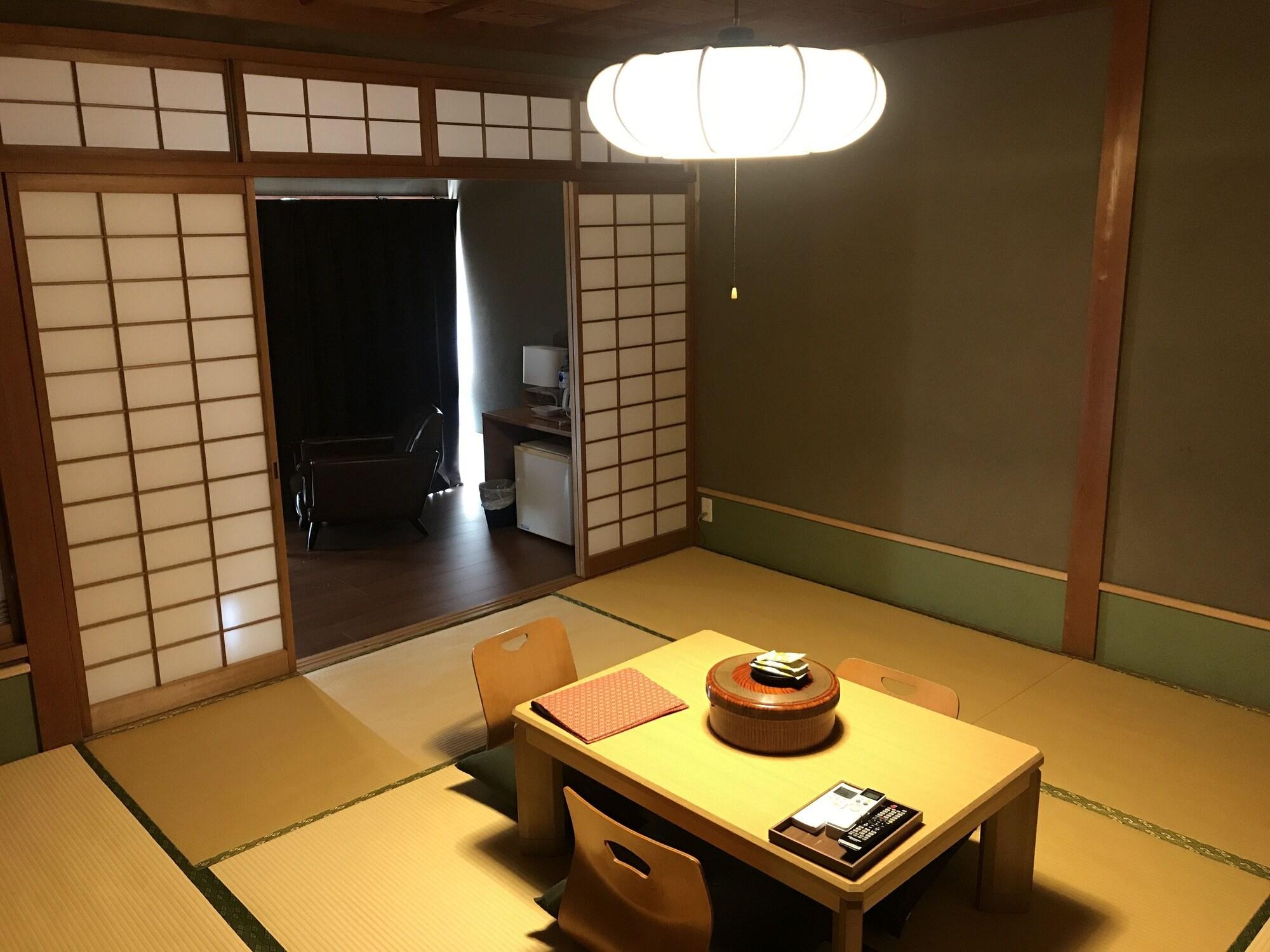 Habitación OkutsuHotSpa Ikedaya Kajikaen