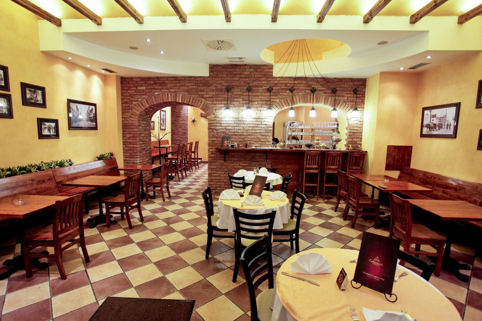 Bar/Salón Belgrade City Hotel