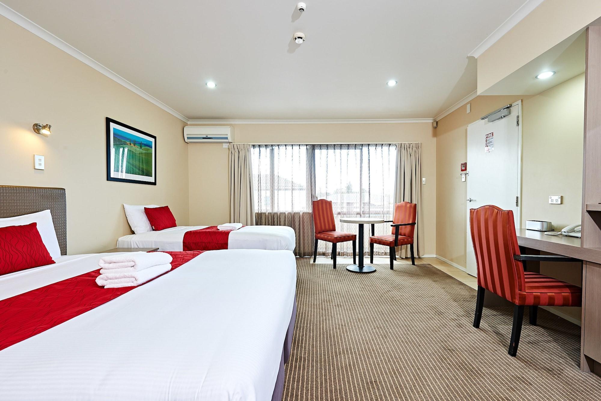 Varios Auckland Airport Lodge