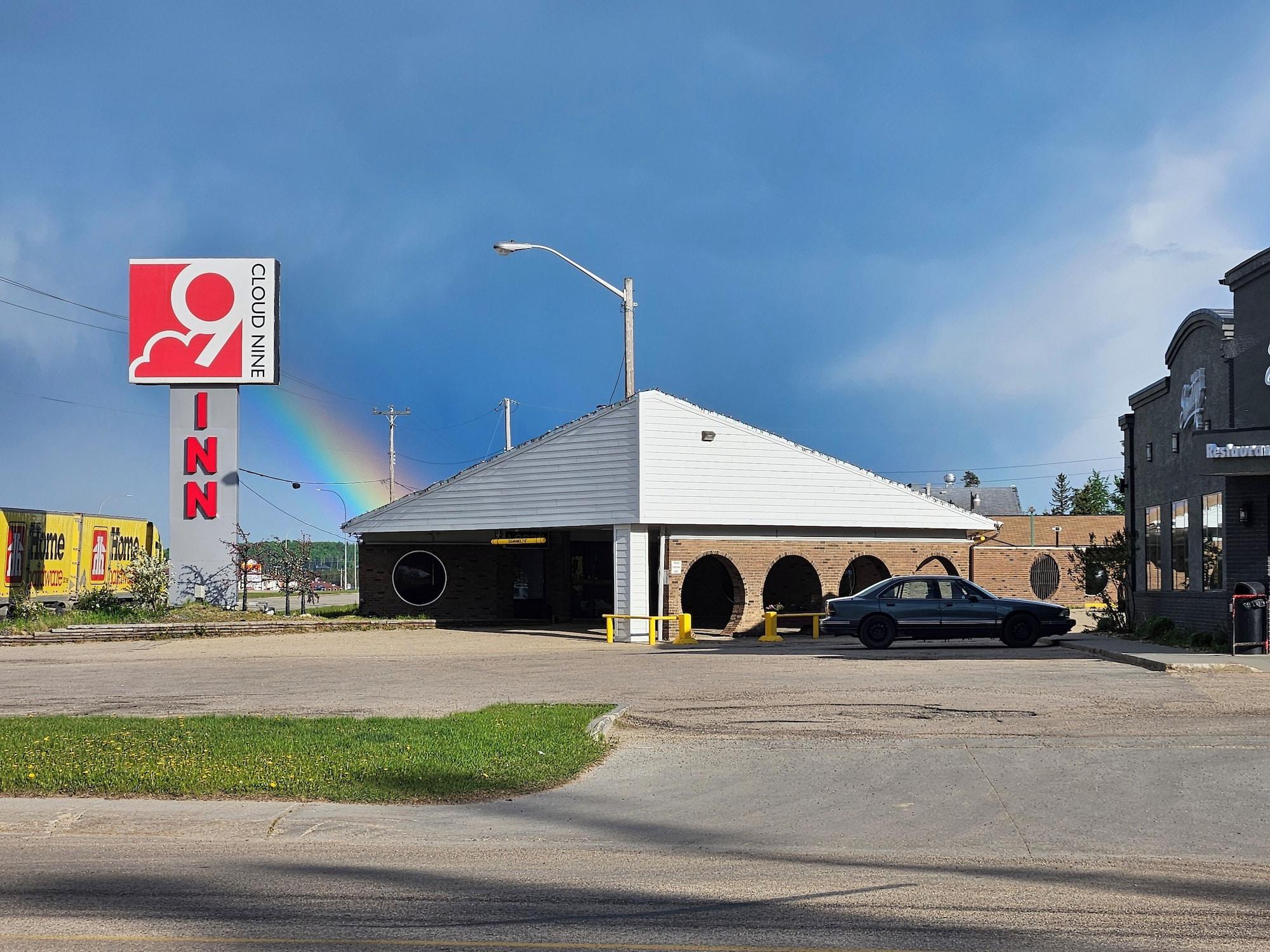 Vista Exterior Cloud 9 Inn