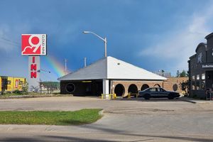 Alojamiento - Cloud 9 Inn