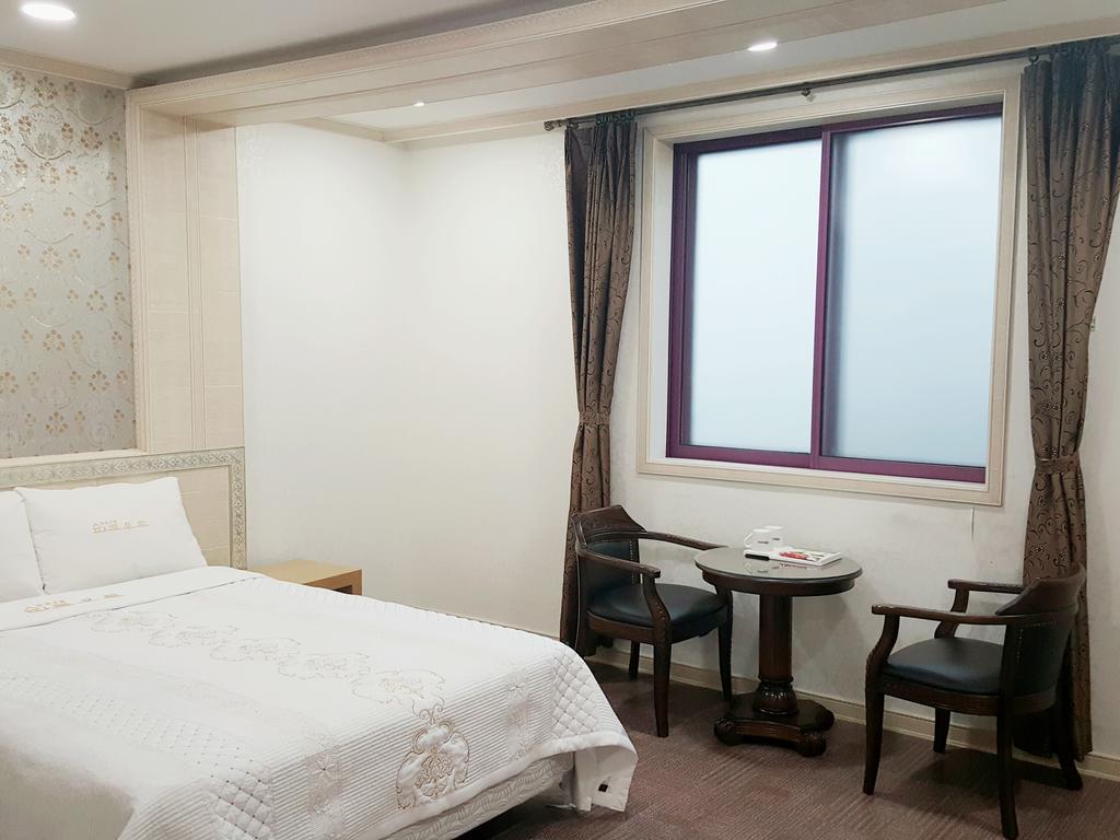 Vista Exterior Hotel Parkwood Incheon Airport