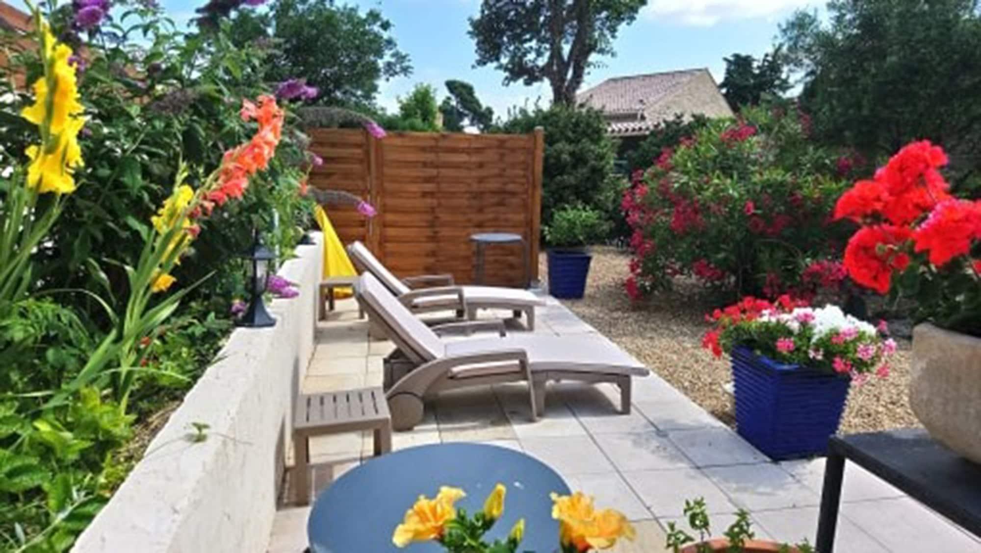 Comodidades del Alojamiento Au Jardin d'Amphora