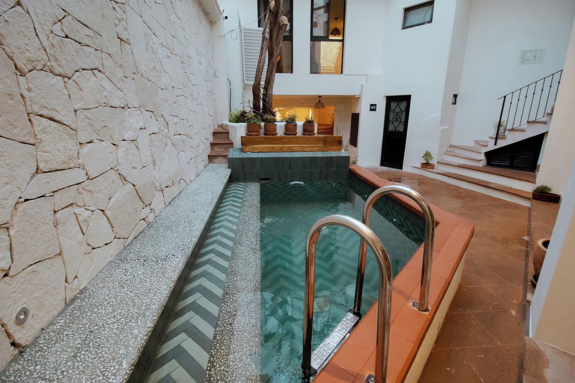 Vista Piscina Bernardino Hotel Boutique