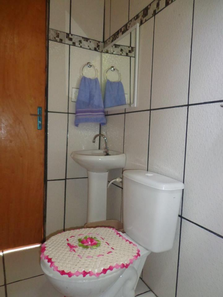 Baño Pousada Akaiá