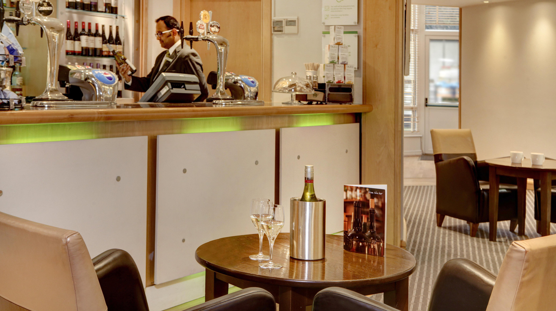 Bar/Salón Holiday Inn Basingstoke by IHG
