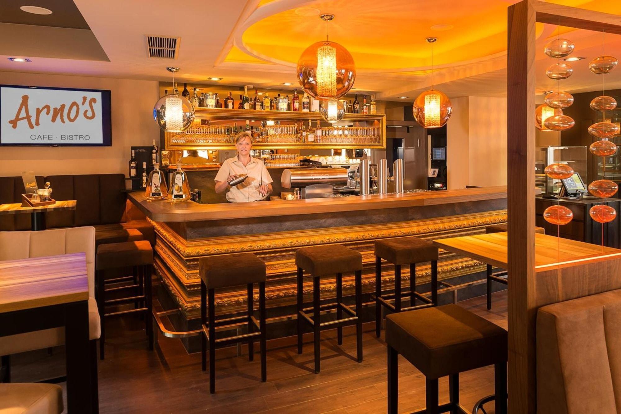 Bar/Salón Alekto