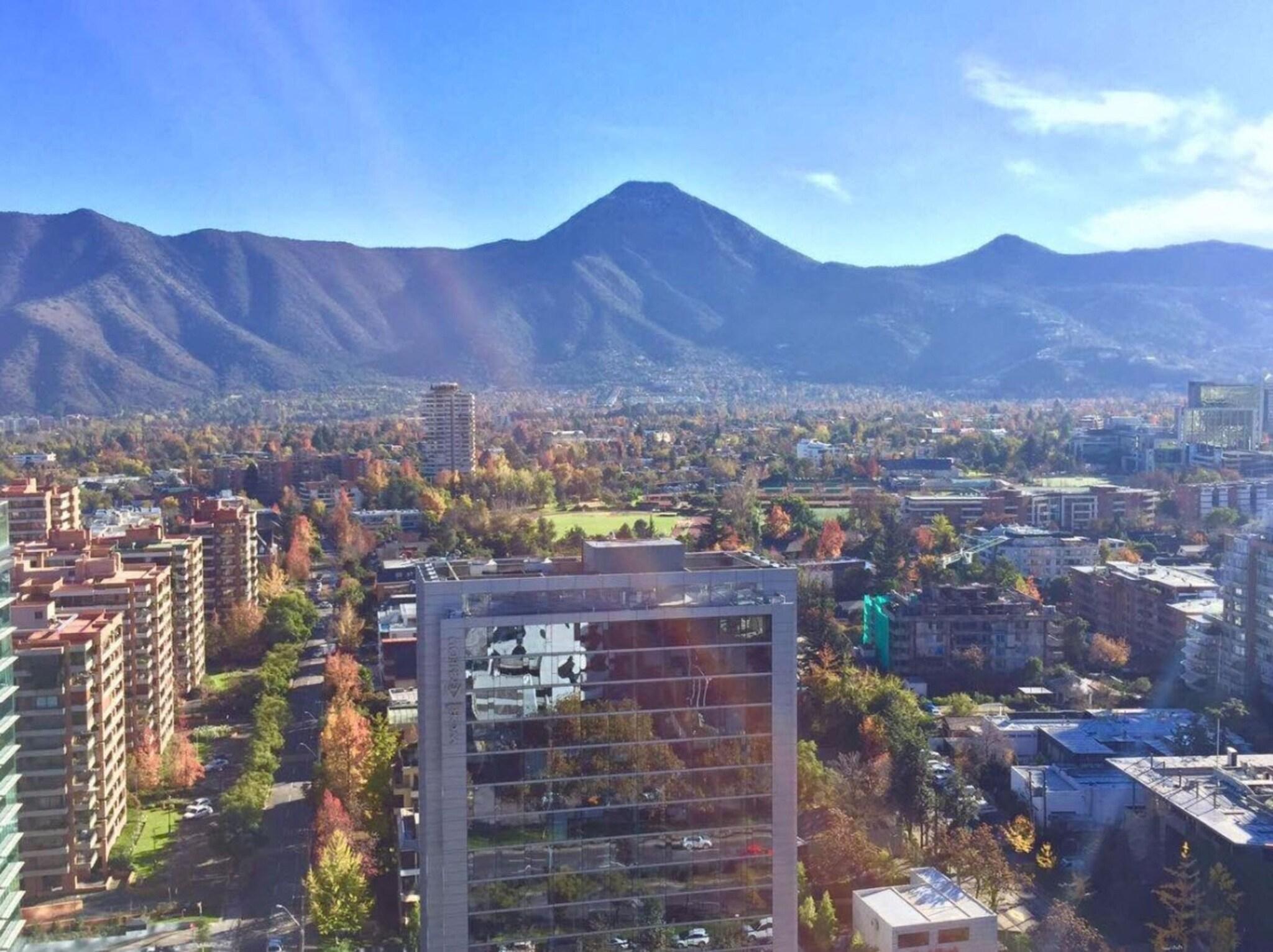 Vista Exterior Courtyard Santiago Las Condes