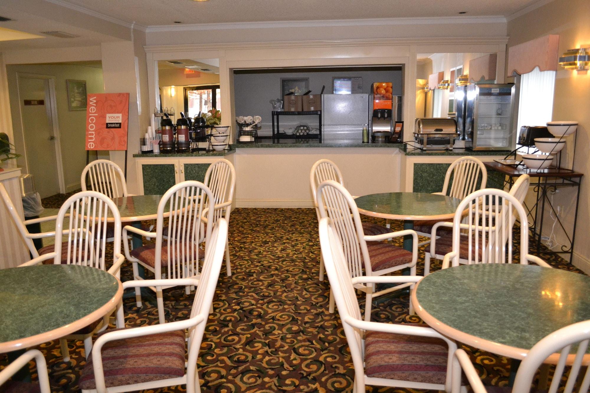 Restaurant Fairview Inn and Suites