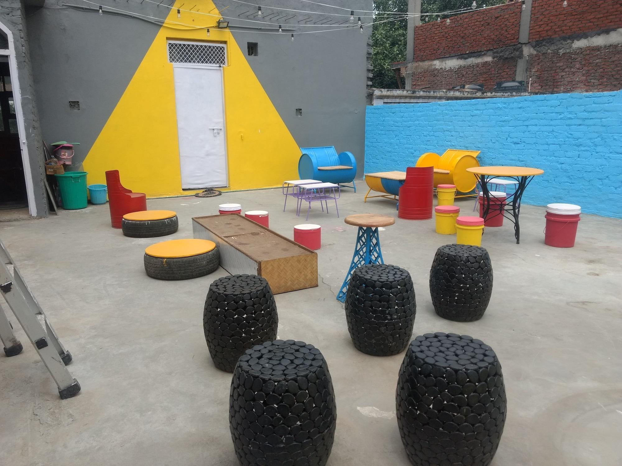 Vista Exterior Bunk Hostel Delhi