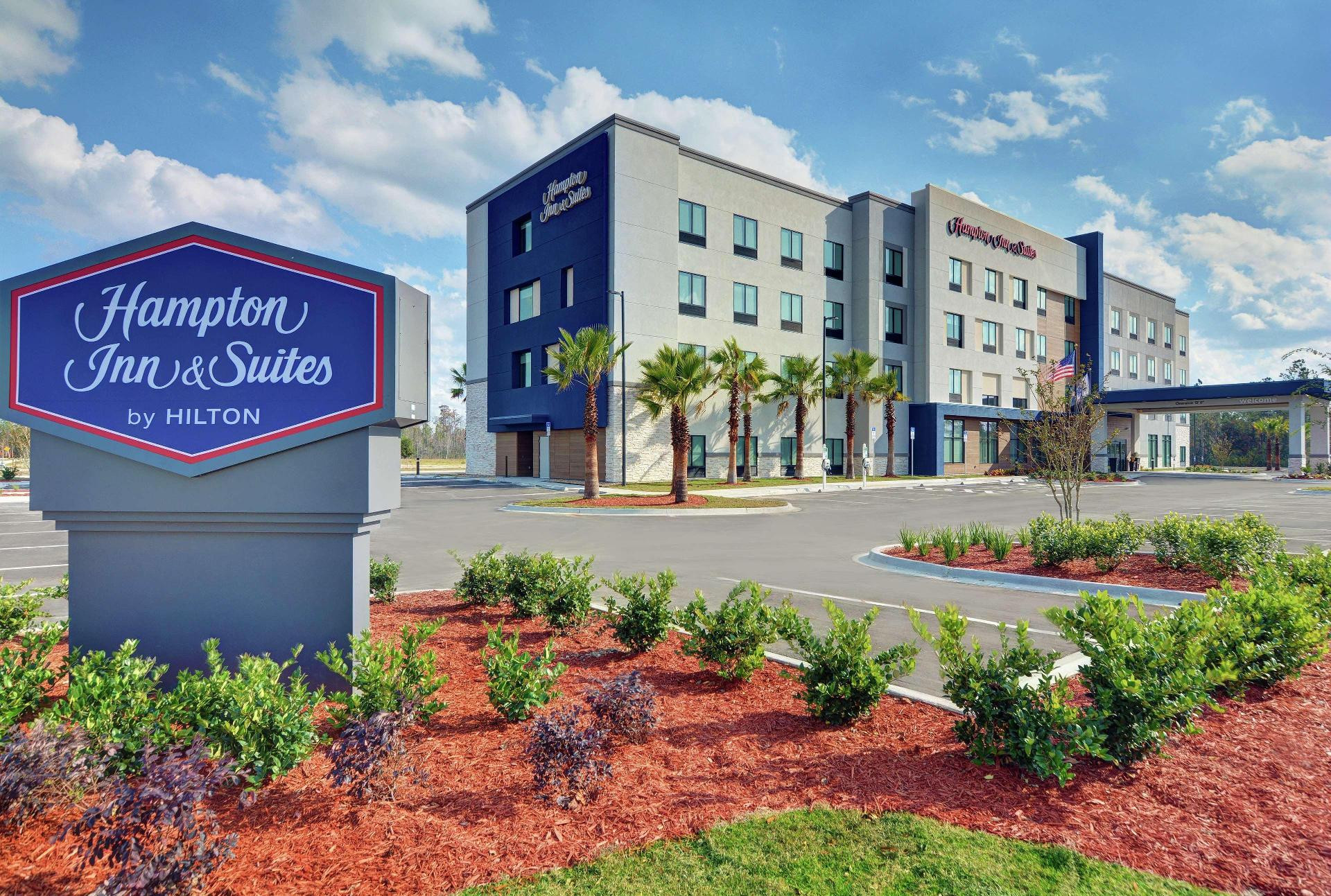 Vista Exterior Hampton Inn & Suites Middleburg