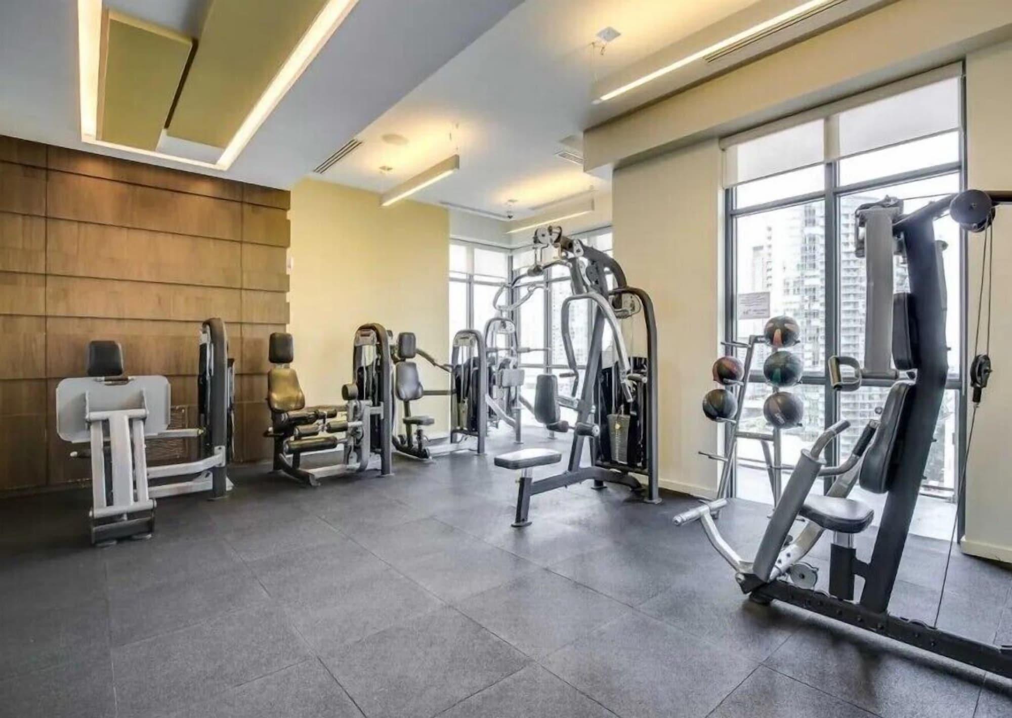 Gimnasio Skyline Suites - Next to MTCC, ACC & CN Tower