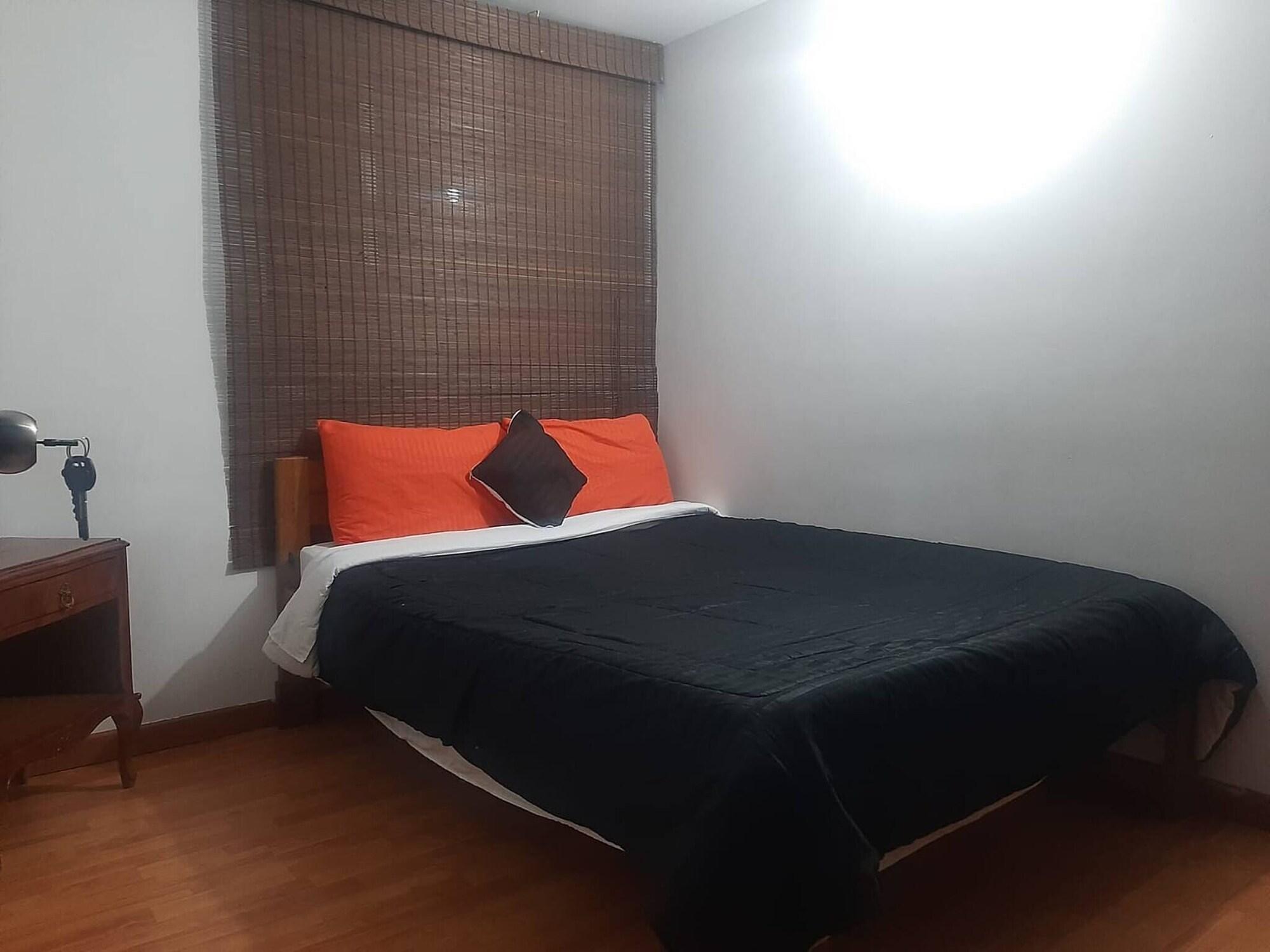 Varios Room in Guest Room - Close to the Family Embassy