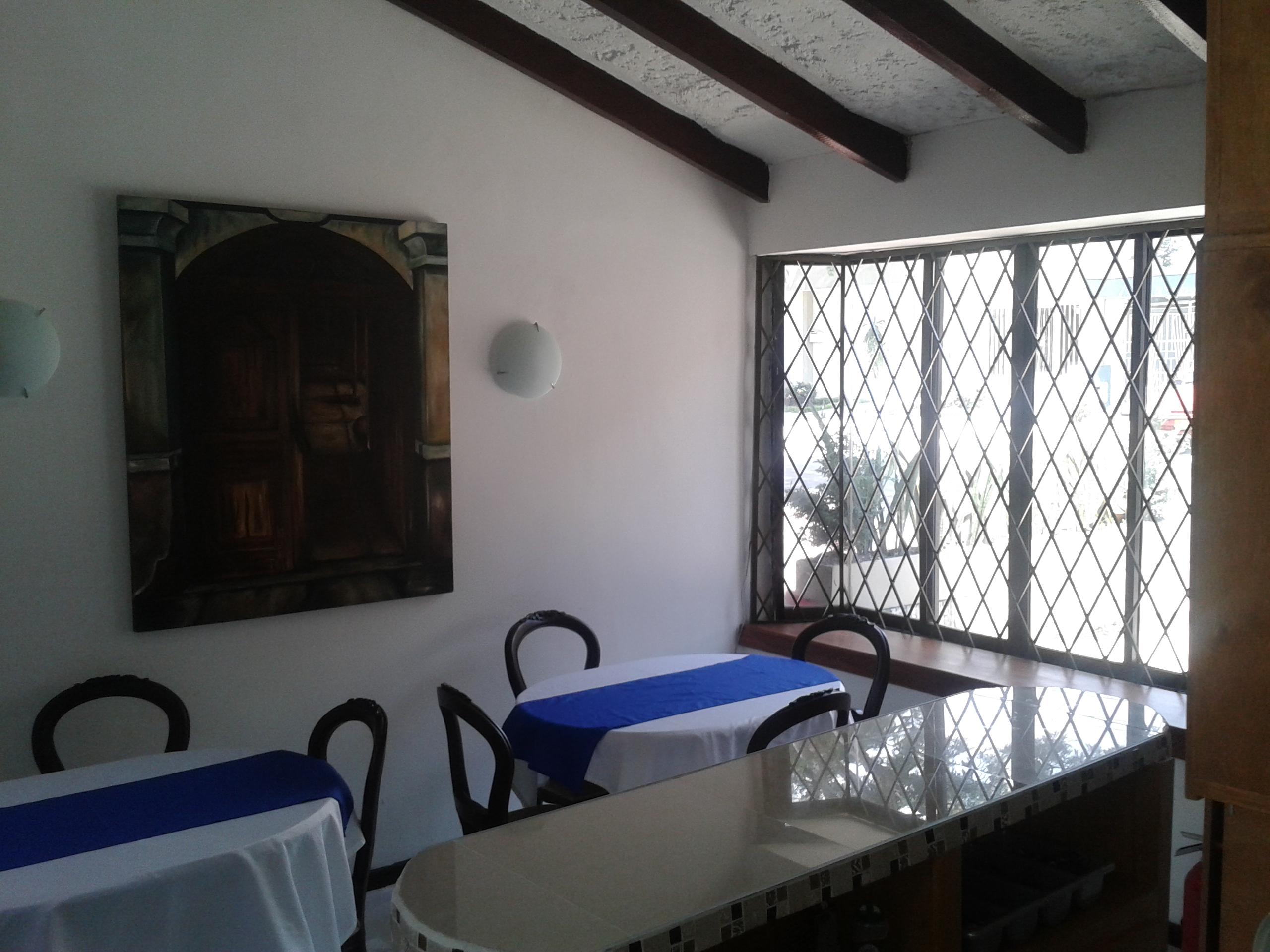 Restaurant Suites House Casa Flora