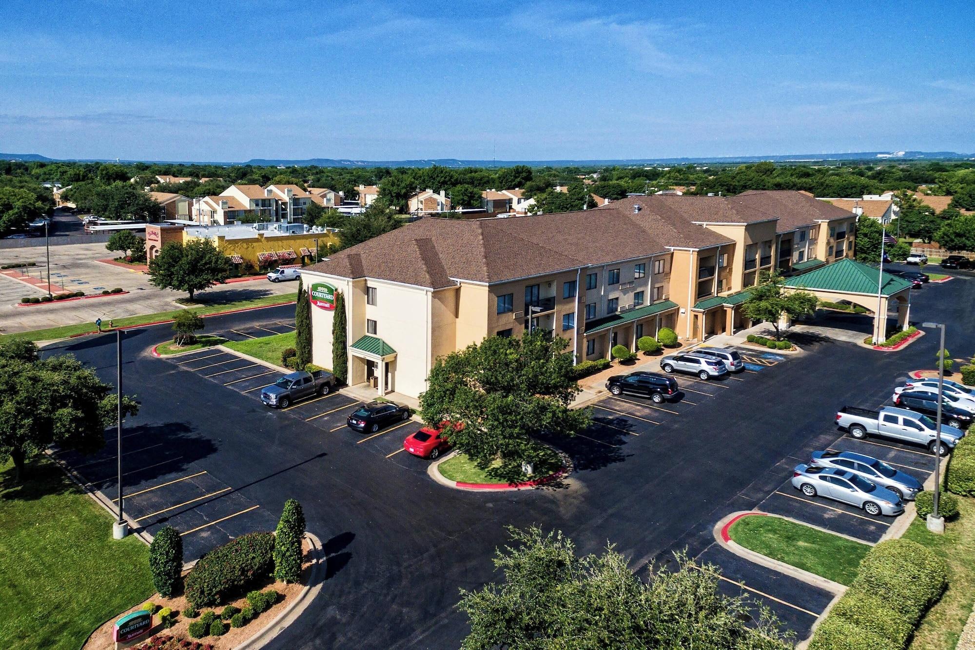 Vista Exterior Courtyard by Marriott Abilene Southwest/Abilene Mall South