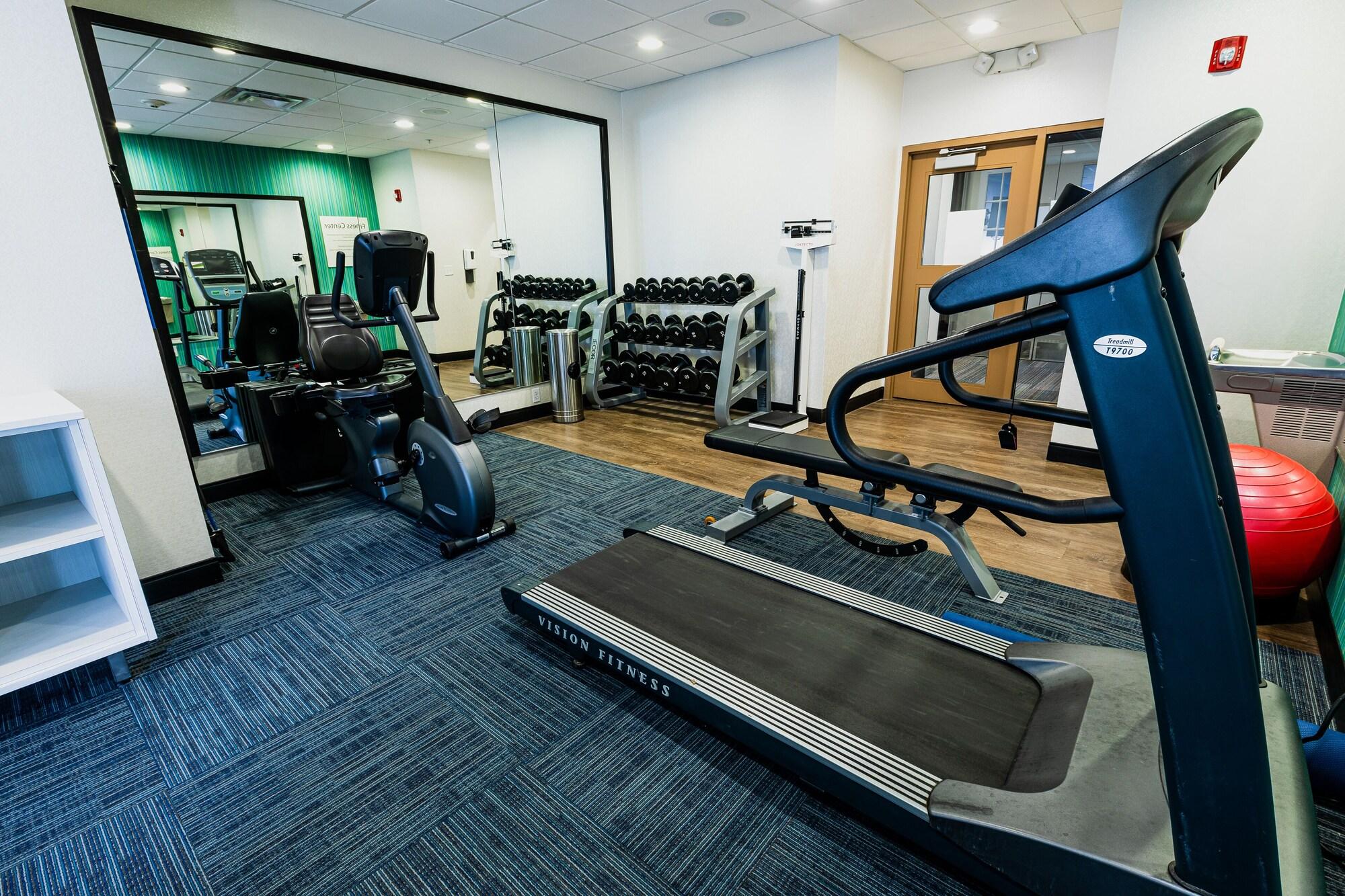 Gimnasio Holiday Inn Express Hotel & Suites Hamburg by IHG