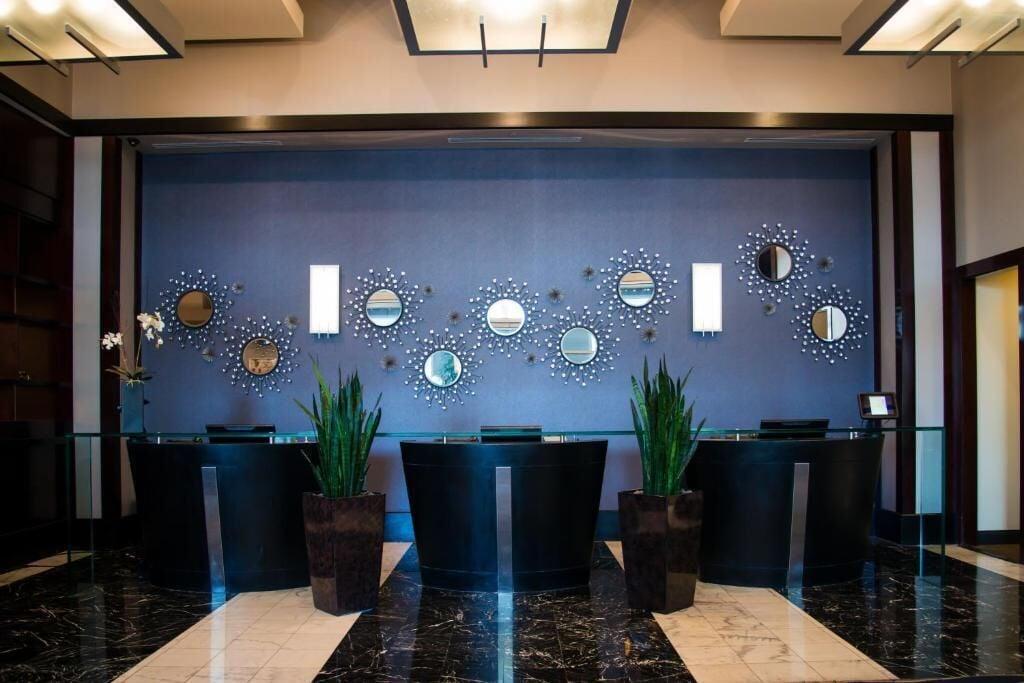 Vista Lobby StripViewSuites at Platinum