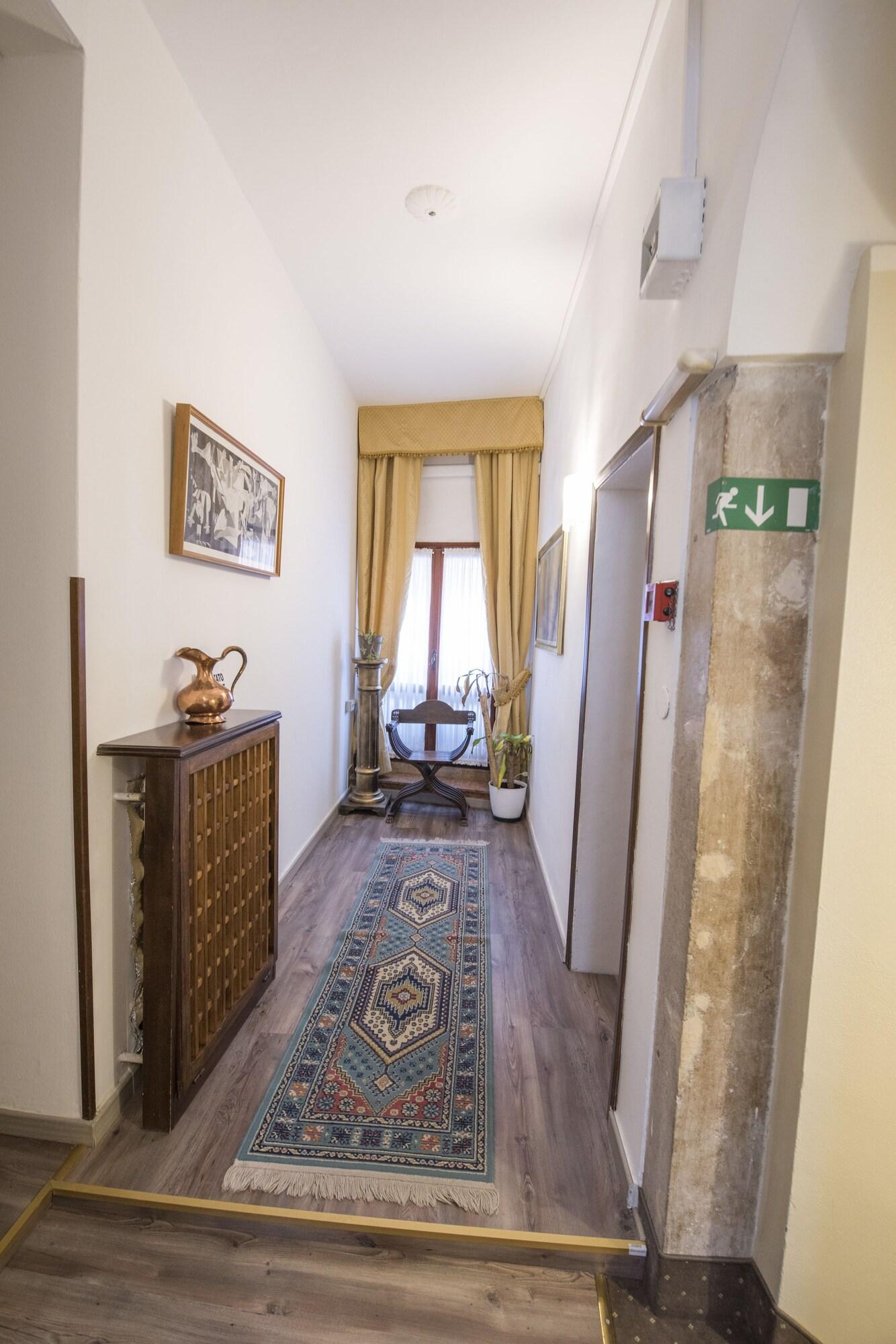 Vista Exterior Albergo Casa Peron