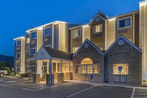 Alojamiento - SureStay Plus Hotel by Best Western Keyser