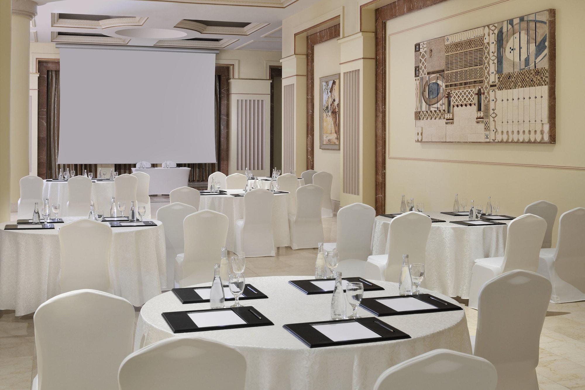 Sala de Reuniones Intercontinental Madinah - Dar Al Iman by IHG
