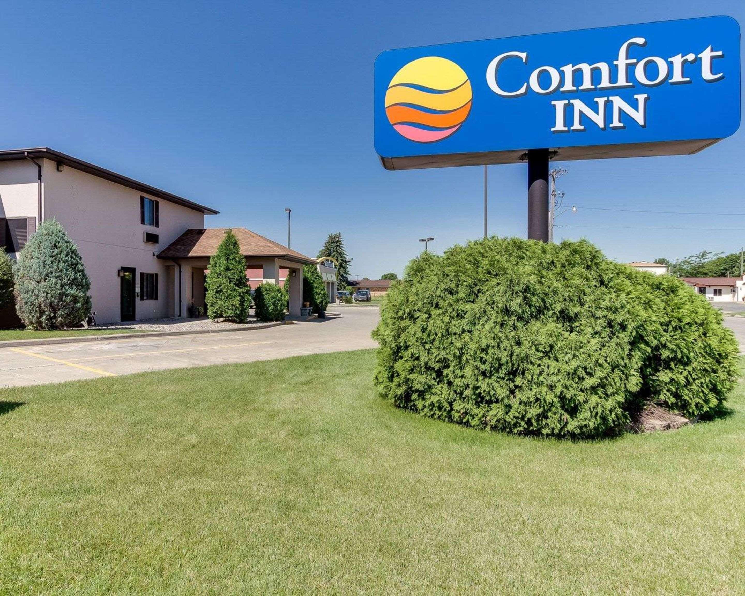 Varios Comfort Inn Jamestown