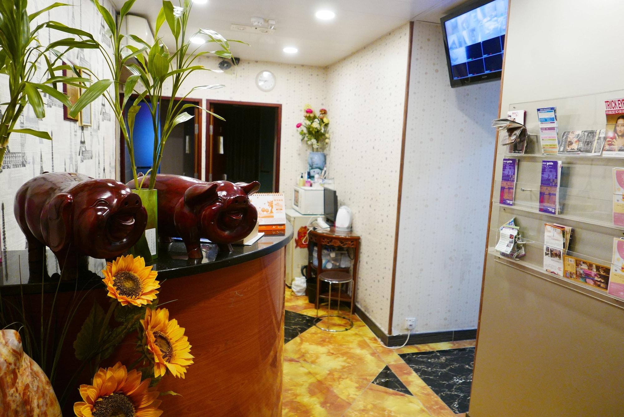 Vista Lobby KK Hotel