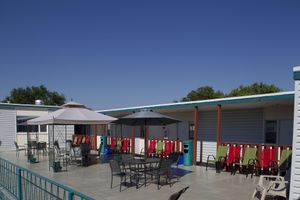 Alojamiento - Scott's Inn and Suites