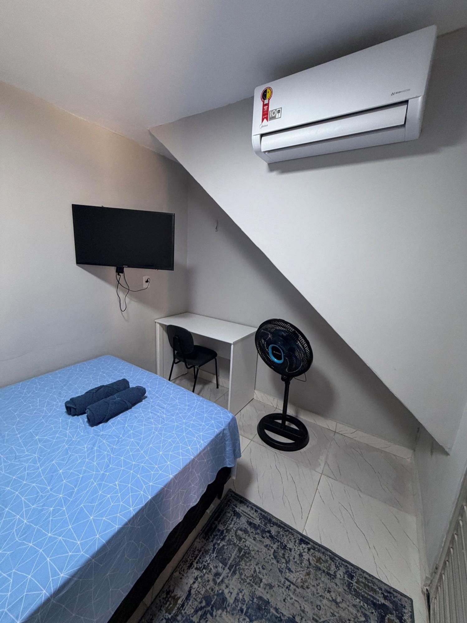 Varios Casa Laranja com Split e Wi-Fi 700 MB