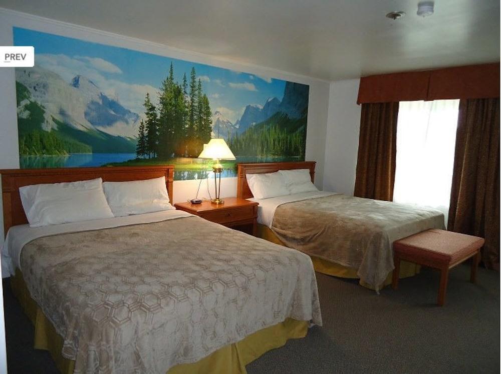 Varios Westmount Motel