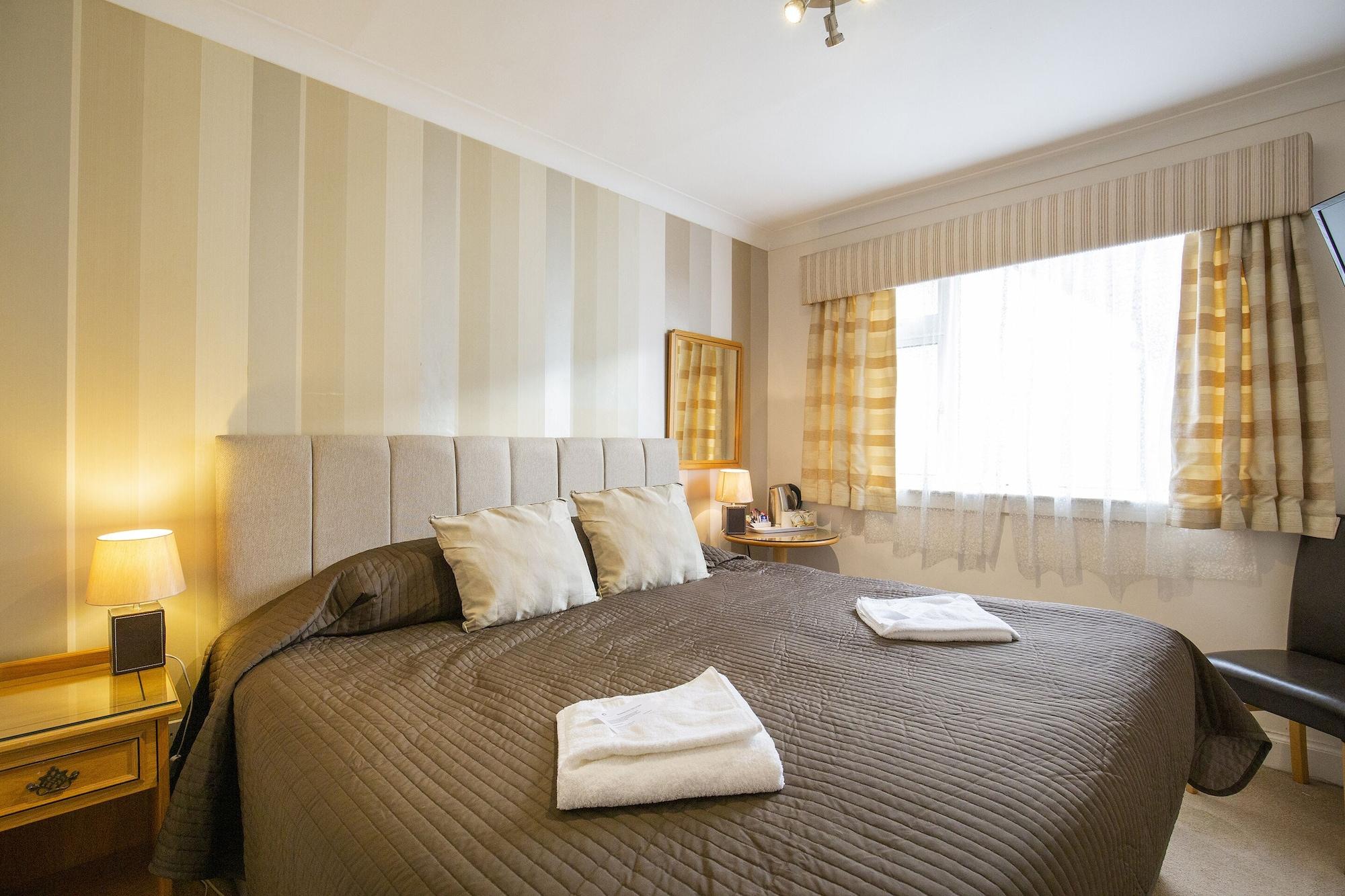 Varios Arden Guest House, Craigmillar Castle Edinburgh