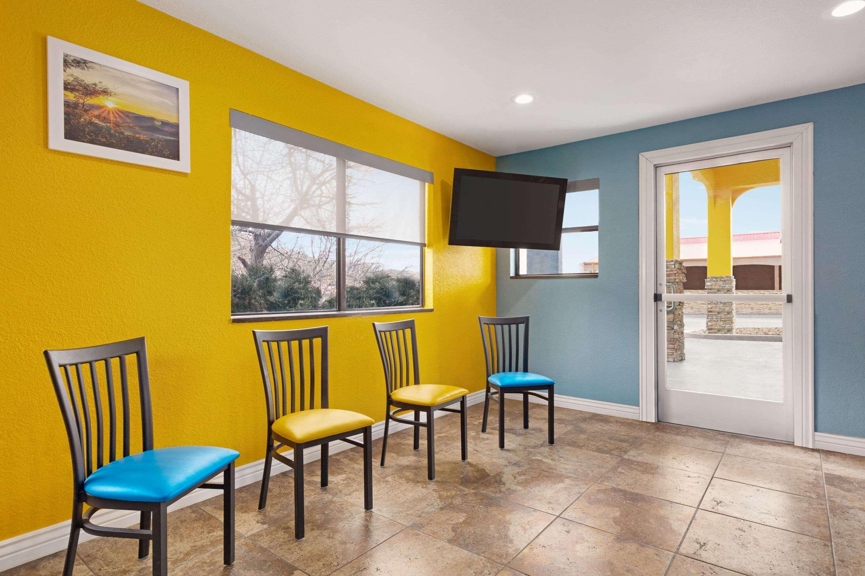 Vista Lobby Days Inn by Wyndham Ruidoso Downs