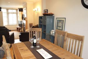 Alquiler Vacacional - Spacious 4-Bedroom Townhouse in Prime South Belfast Location