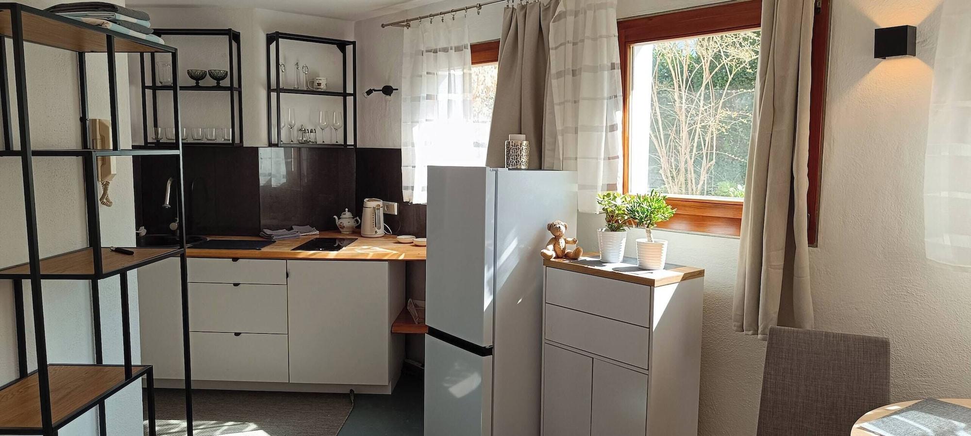 Varios Room-cozy Room in Nagold With Private Fa