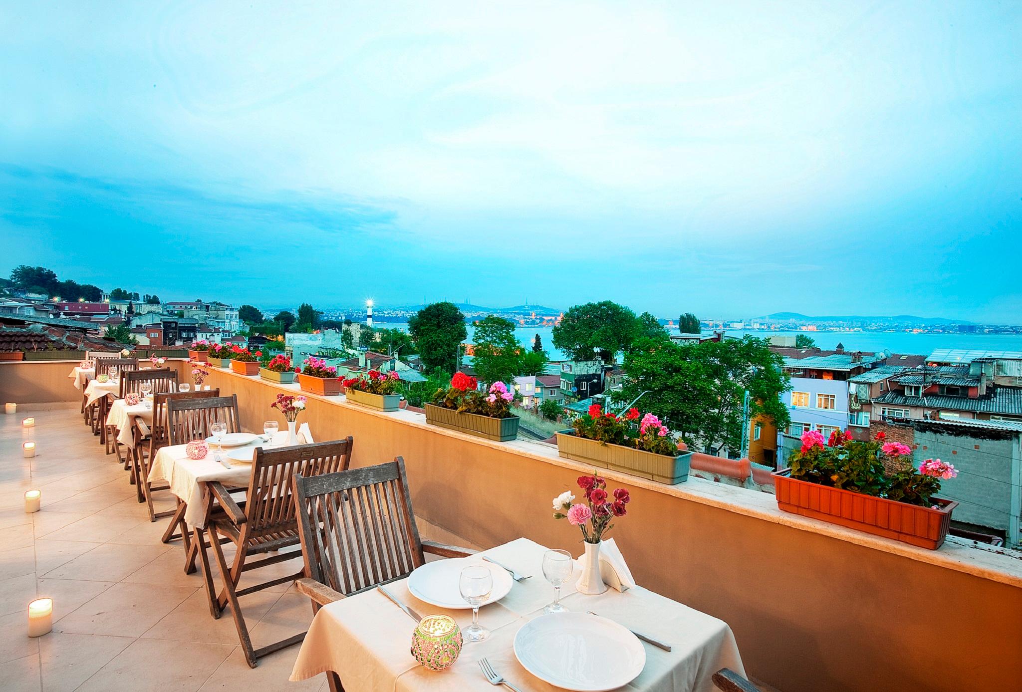 Varios Sumengen Hotel