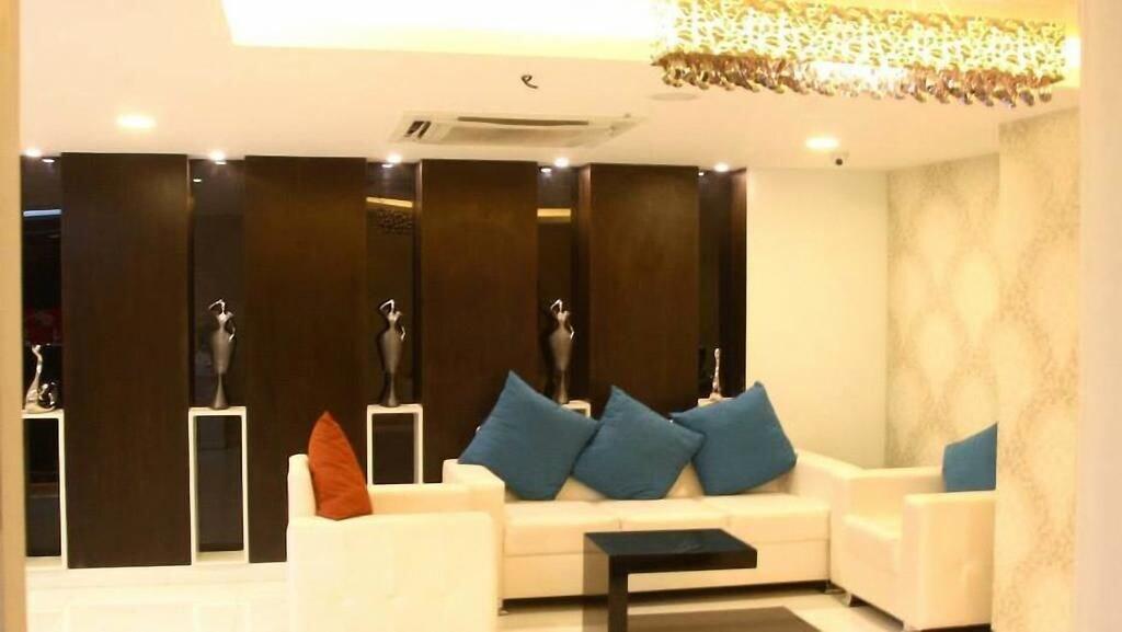 Instalaciones Recreativas Iroomz Sasya Pride