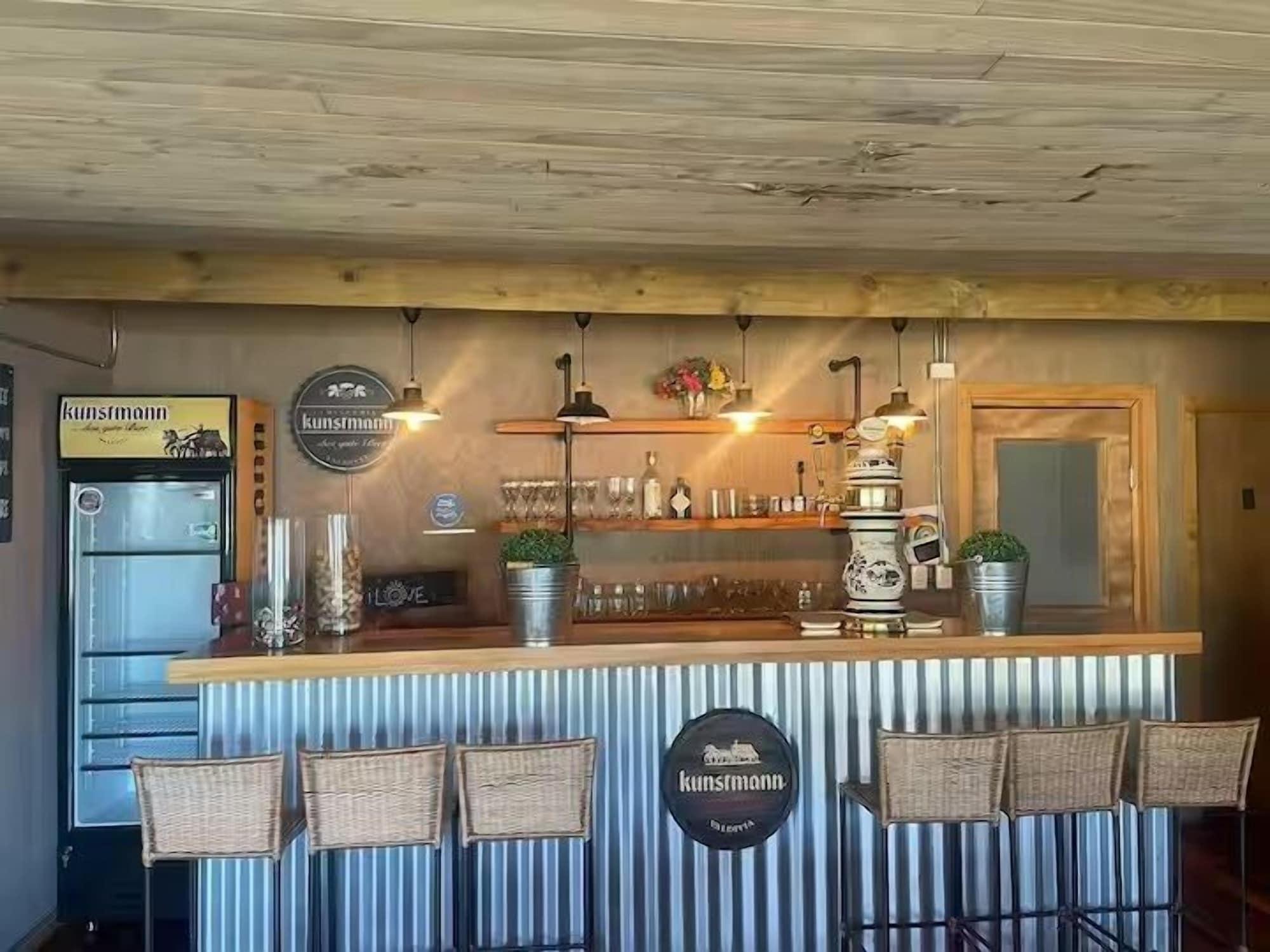 Bar/Salón Casa Pilolcura