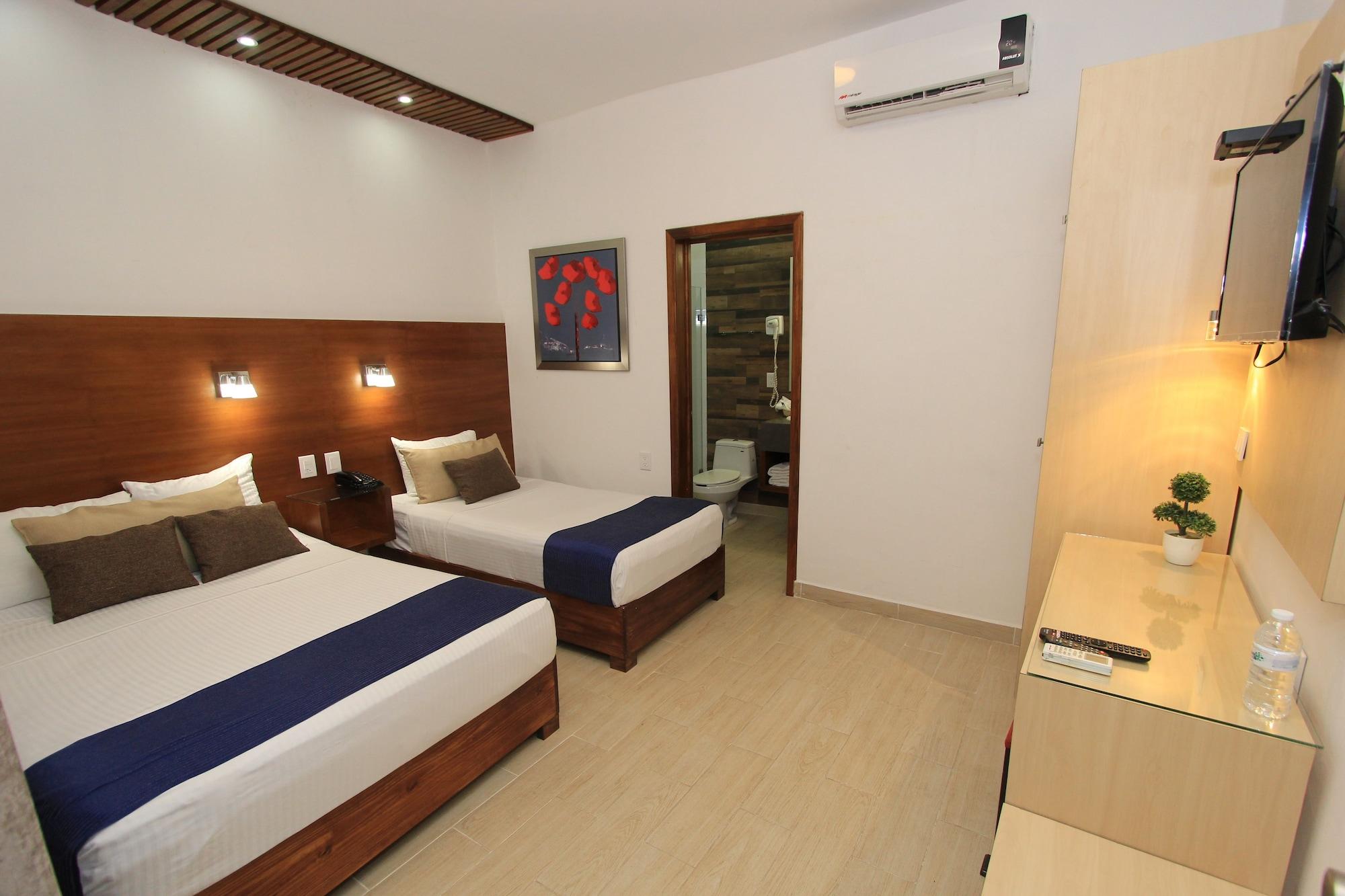 Varios Hotel Del Carmen en el centro de Tuxtla Gutiérrez