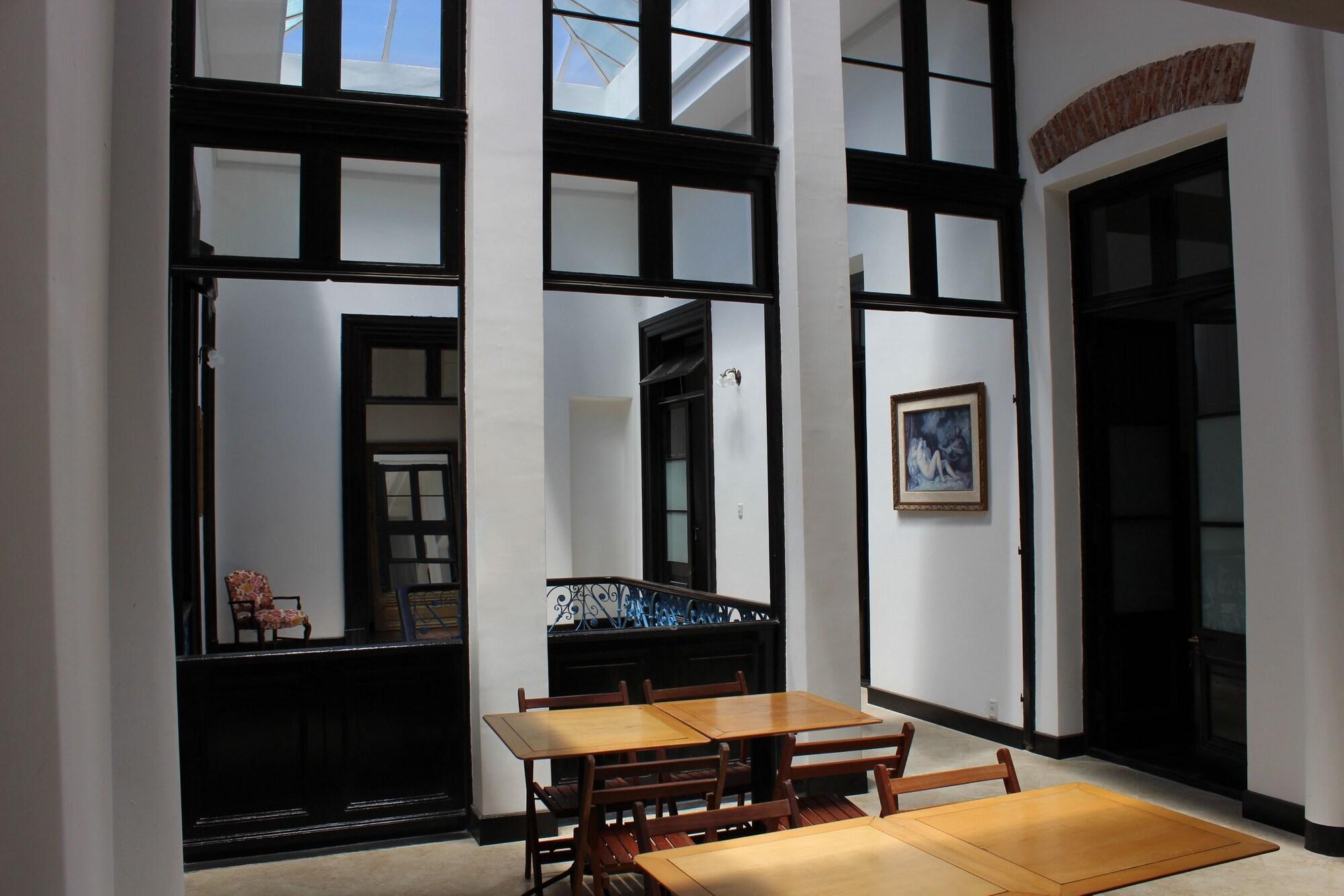 Restaurant Montevideo Chic Boutique Hostel