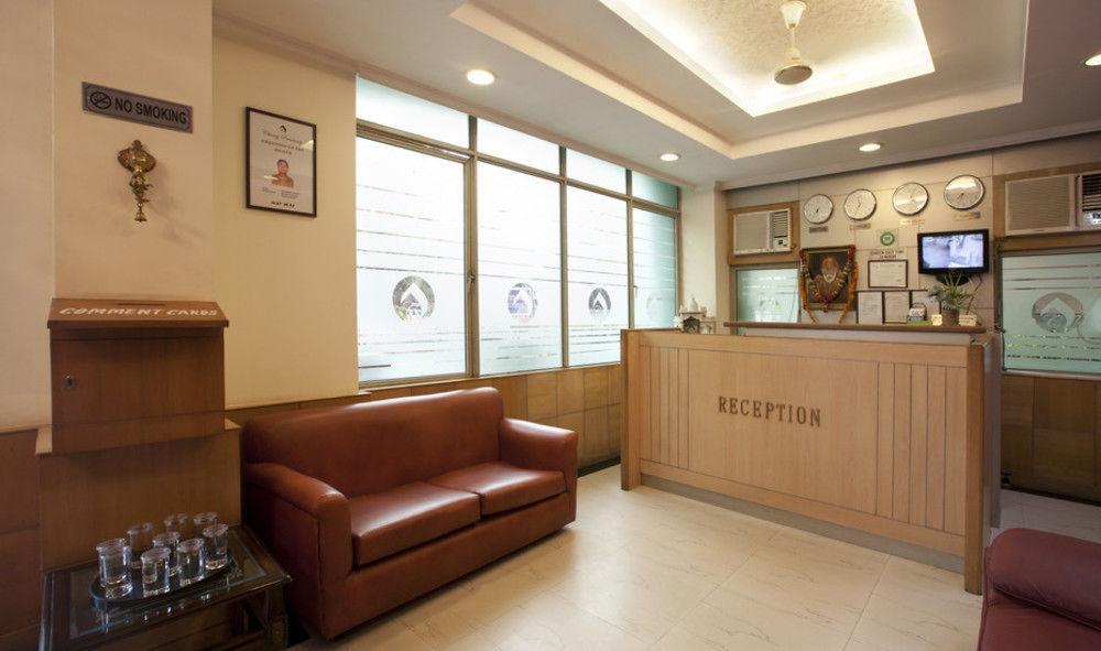 Vista Lobby Hotel Chirag Residency