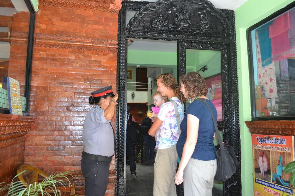 Vista Exterior Kathmandu Eco Hotel
