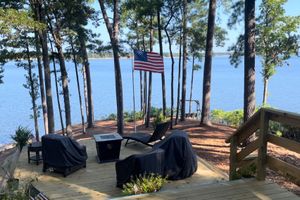 Alquiler Vacacional - Incredible Private Waterfront Home on 3.5 acres/ Automatic gate entry