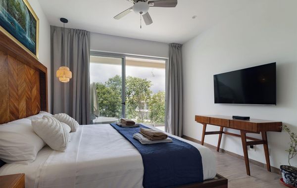 Stylish Playacar Condos w Balcony & Pool - Hoteles de lujo en Playa del Carmen, México