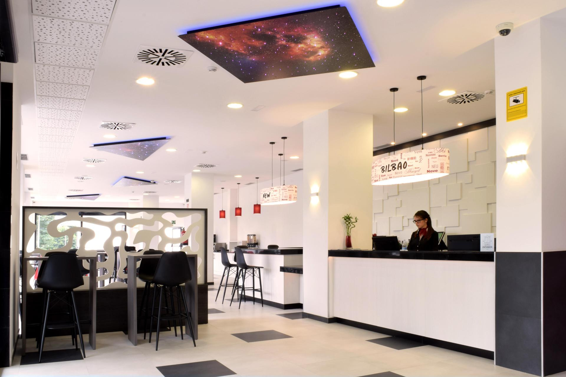 Vista Lobby Hotel New Bilbao Airport
