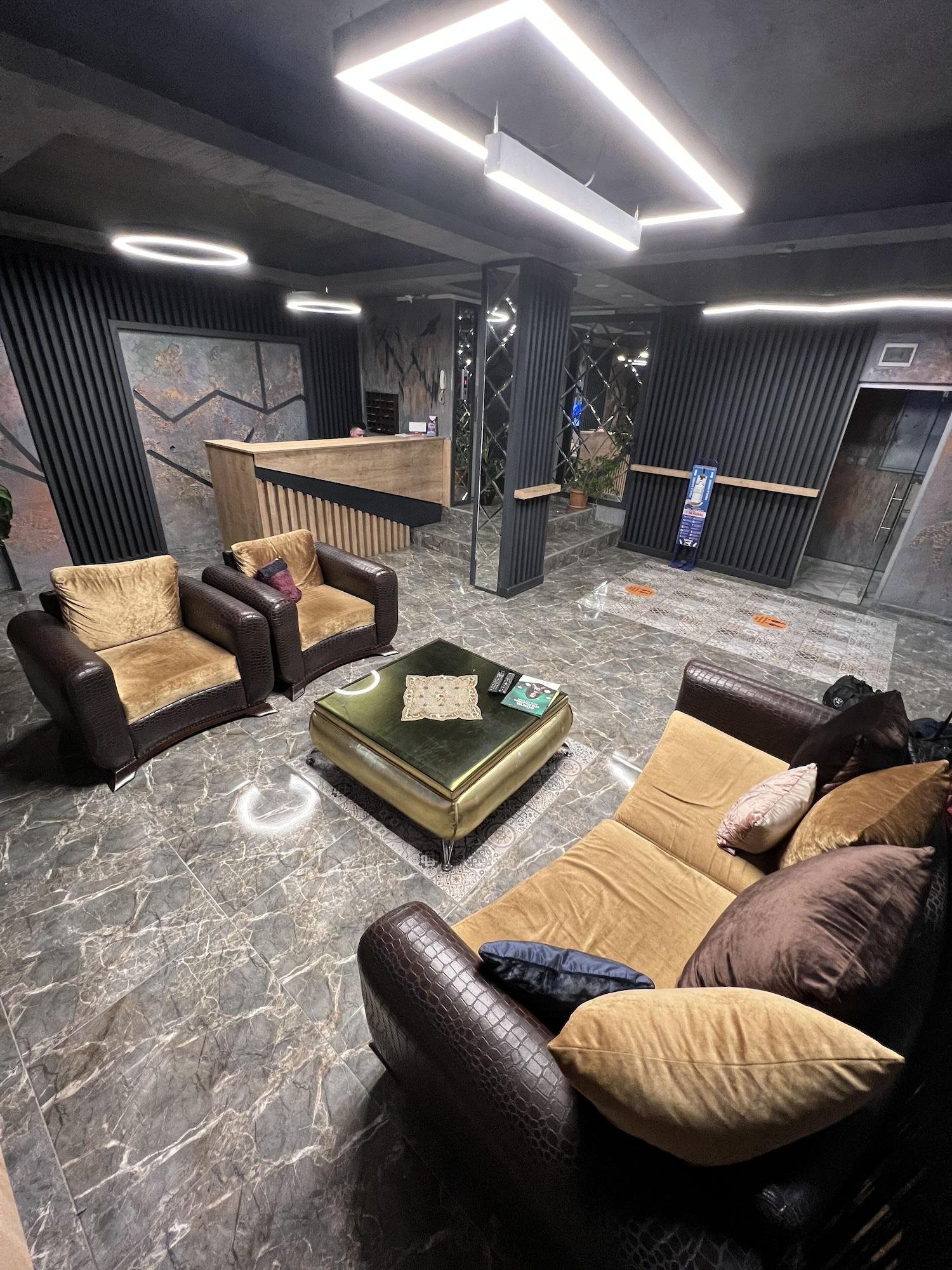 Varios Orange Airport Hotel